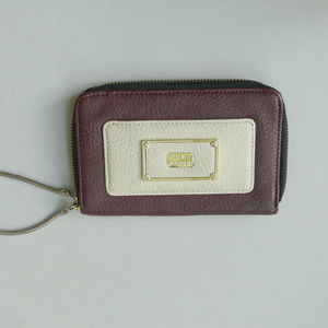 STEVE MADDEN zip wallet cell phone wristlet clutch